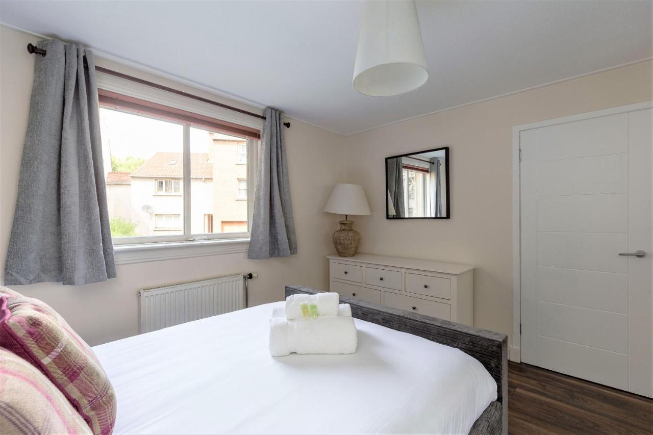 Stunning 1 Bed At Holyrood Palace & Arthurs Seat Edimburgo Exterior foto